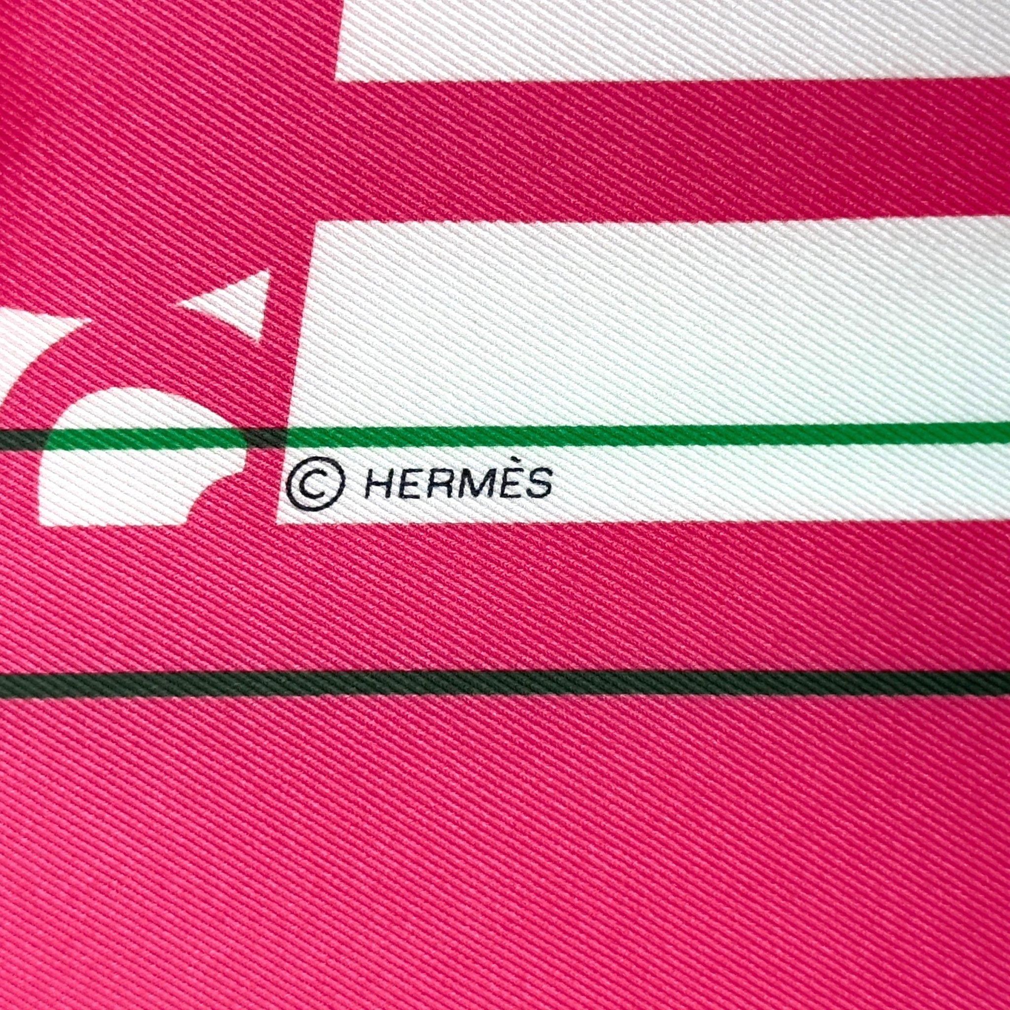 Brides de Gala en désordre - FOULARD HERMES 70 CM - Carré Society