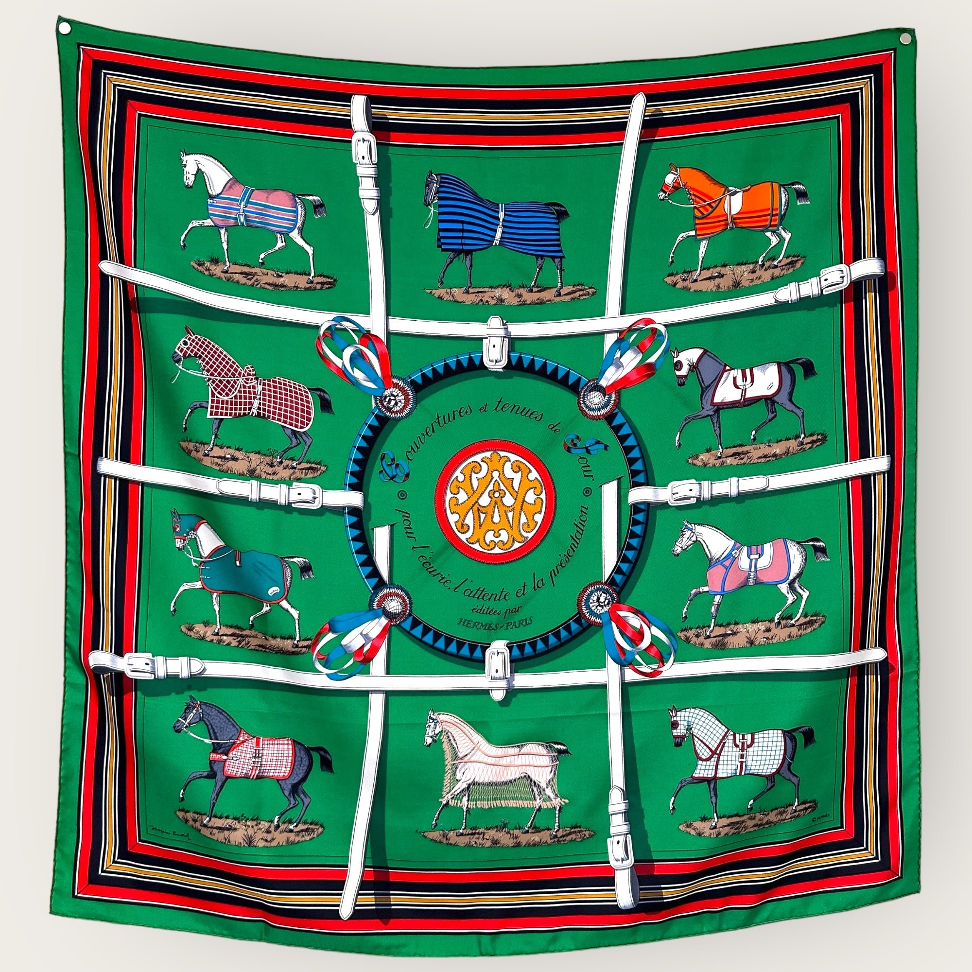 Couvertures et tenues de jour - FOULARD HERMES 90 CM - Carré Society