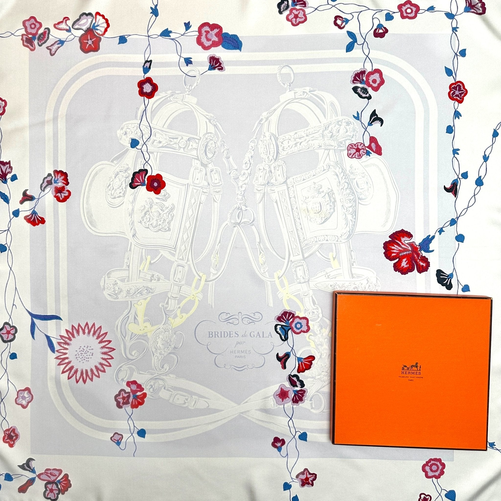 foulard hermes de collection brides fleuries