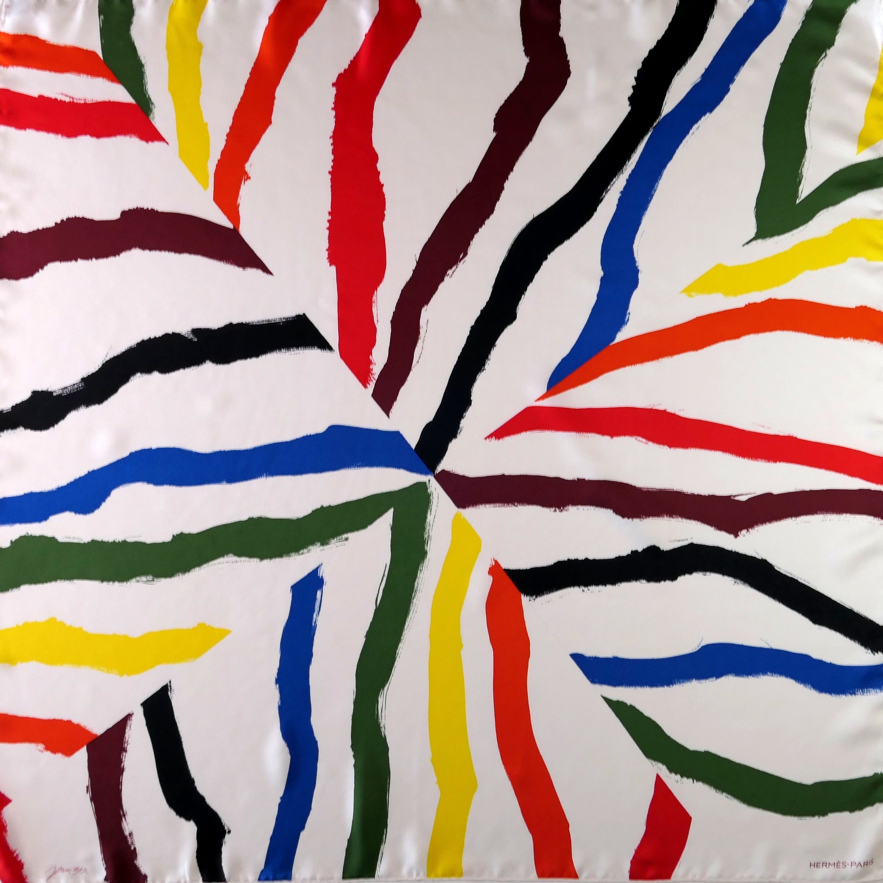Carré Hermès Rosace de Janos Ber, 90 cm soie, vue d'ensemble alternative du dessin contemporain